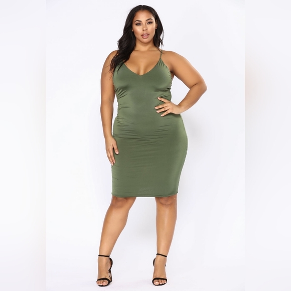 Fashion Nova Anne Marie Midi Dress - Picture 2 of 6